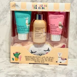 4pc Llama Beauty Travel Set- NEW